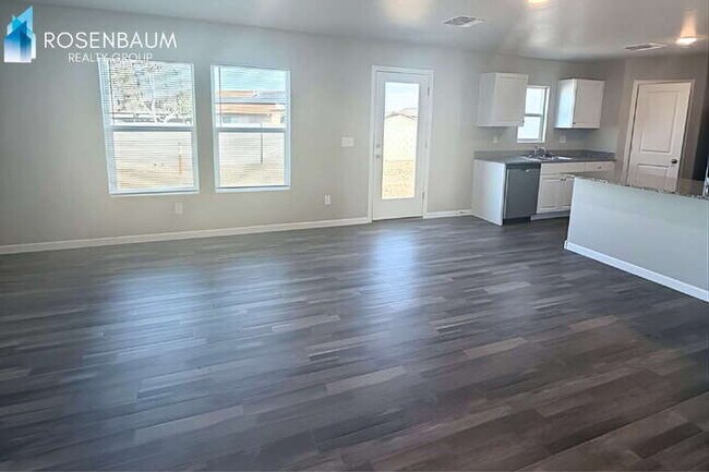 Building Photo - 8764 W Reventon Dr