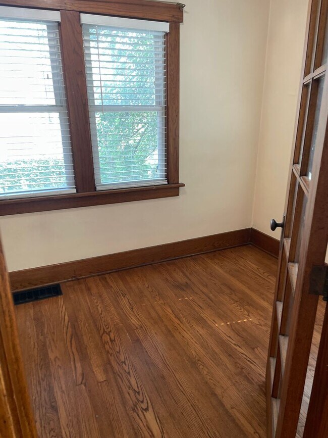 Foto del edificio - 4212 Marcy St