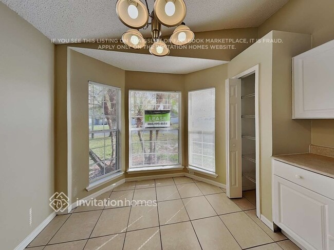 Building Photo - 8509 Blackberry Ave