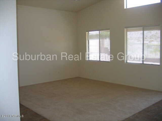 Building Photo - 13870 E Via Valderrama