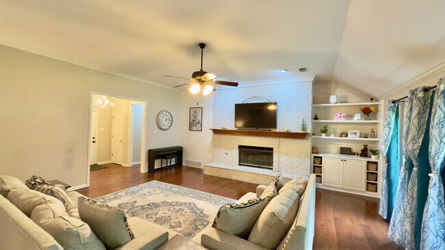 Foto del edificio - 1082 Sugar Ln