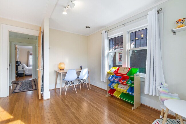 Foto del edificio - 710 10th Ave E