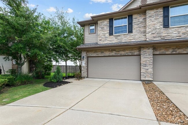 Building Photo - 6491 Calgary Woods Ln