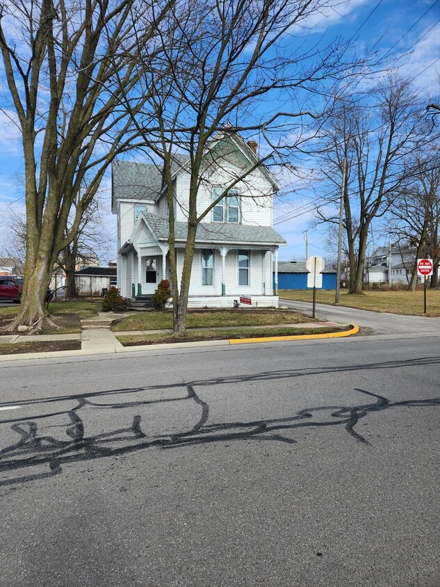 113 East Auburn - 113 E Auburn Ave