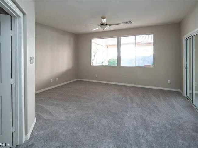 Building Photo - 8924 W Wolf Dancer Ave