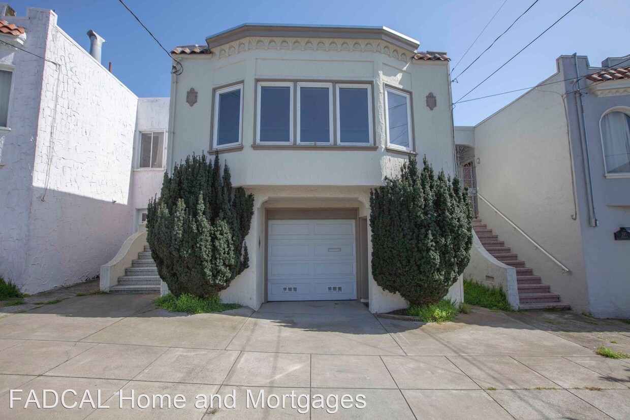 Primary Photo - 2 br, 1 bath House - 583 Munich St