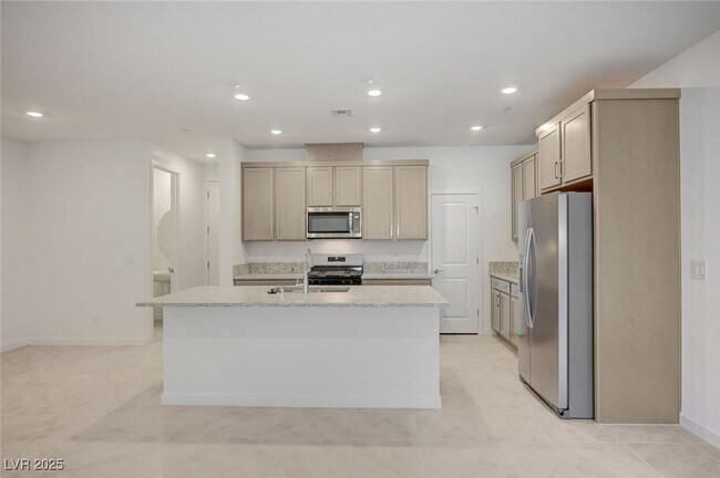 Foto del edificio - 2544 Vandra St