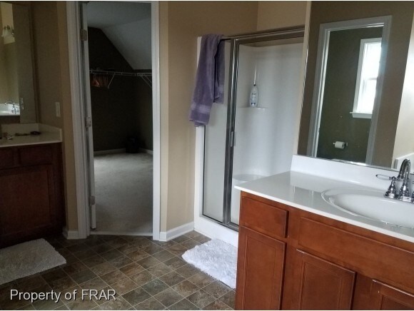 Building Photo - 808 Camwheel Dr