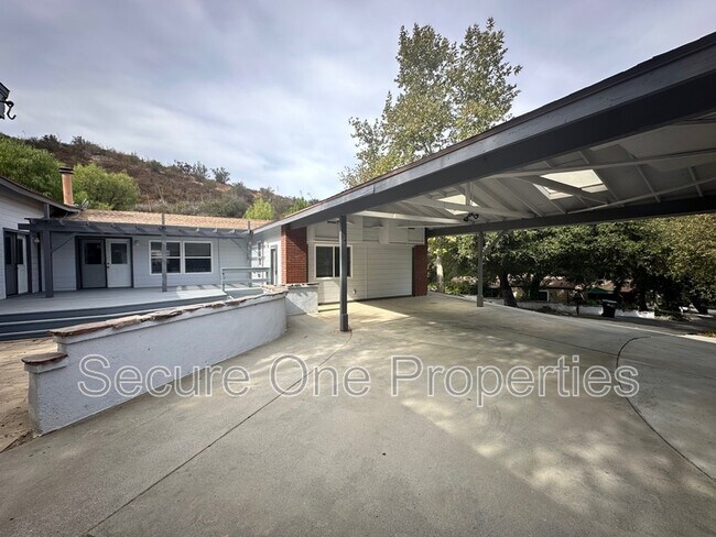 Building Photo - 67 Fallen Leaf Ln