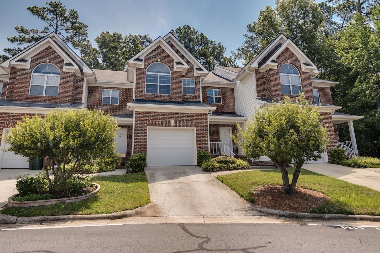 Primary Photo - 184 Grande Meadow Way