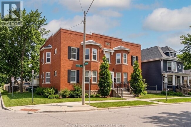 Building Photo - 485 Louis Ave