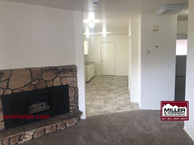 Building Photo - 2747 S 2855 W