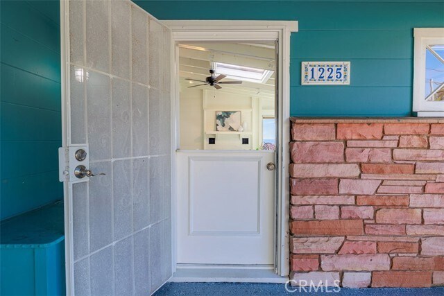 Foto del edificio - 1225 Gaviota Dr