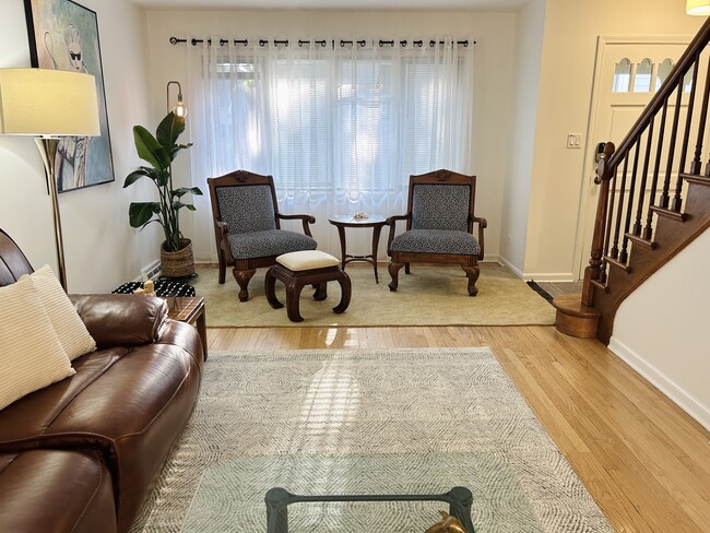 Extended living room - 335 Scott St