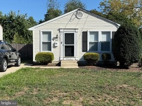 Building Photo - 310 Ridge Ave