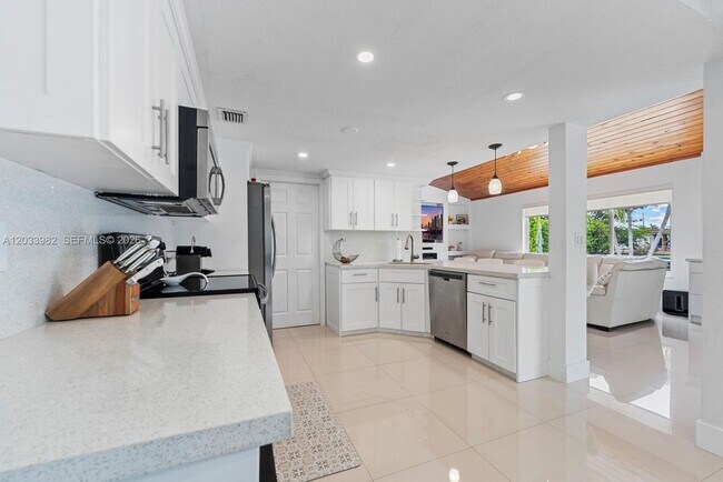 Foto del edificio - 9780 SW 19th St