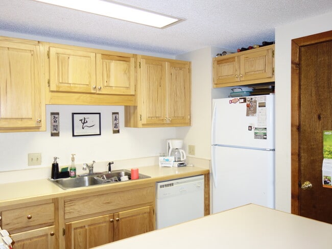Kitchen 2 - 269 Co Rd 804