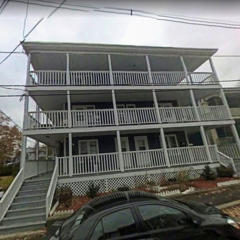 Primary Photo - 109 High St