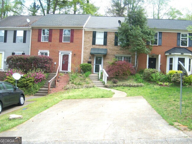 Building Photo - 760 Coventry Township Pl