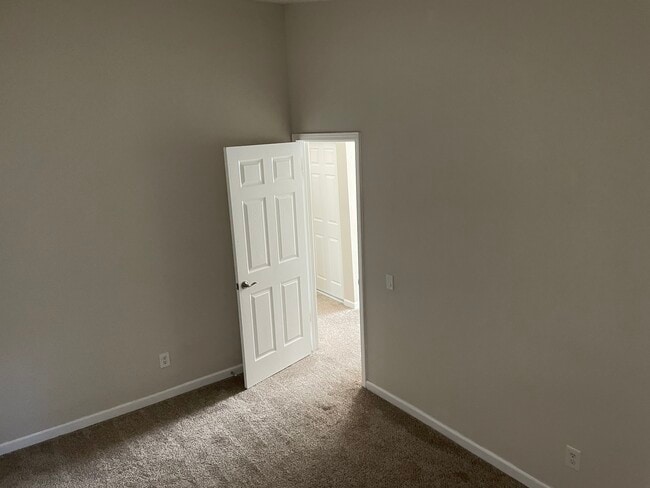 Building Photo - 7234 Kallie Kay Ln