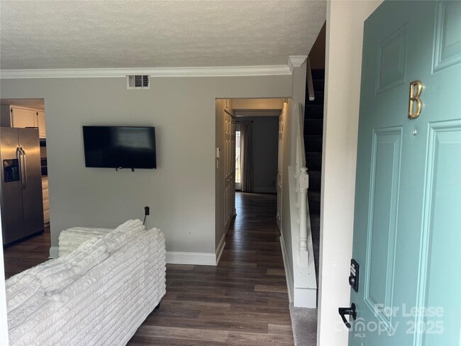 Foto del edificio - 1201 Scaleybark Rd