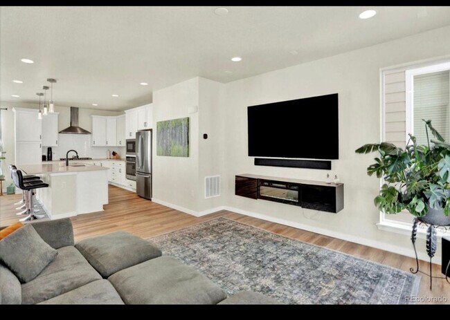 Building Photo - Charming 3BR House in Arvada