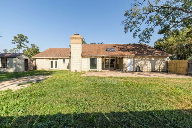 Foto del edificio - 16022 Spinnaker Dr