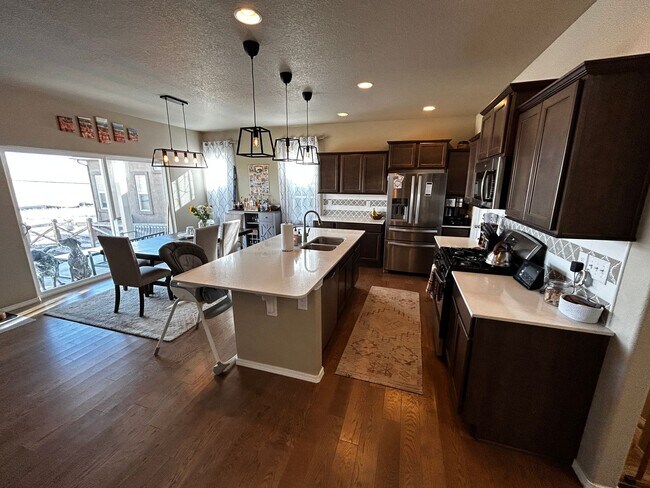 Foto del edificio - Three Bed Three Bath Home in Banning Lewis...