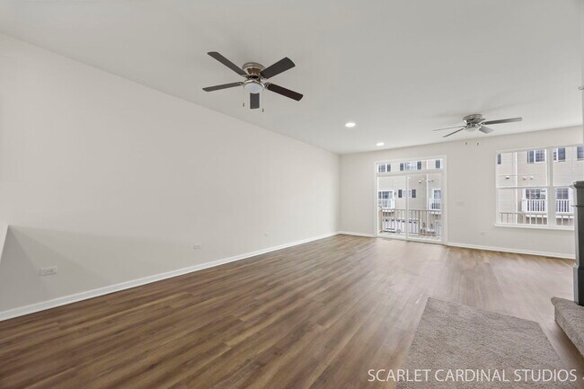 Foto del edificio - 169 Lakeshore Dr