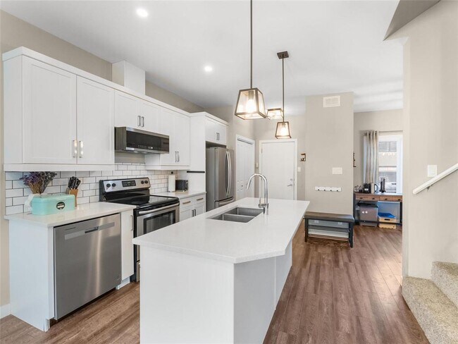 Photo du bâtiment - 340 John Angus Dr