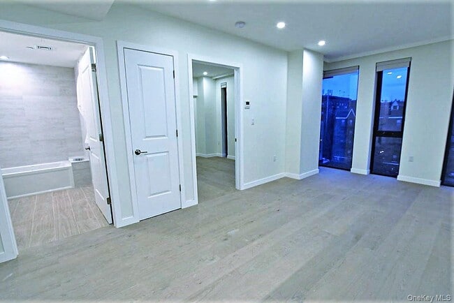 Building Photo - 41-26-41-44 44th St