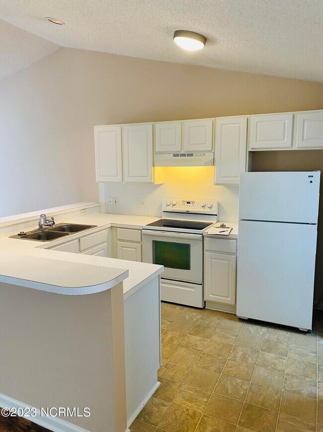 Foto del edificio - 2800 Mulberry Ln