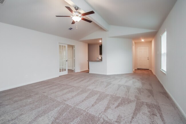 Foto del edificio - 8406 Rayburn Rd