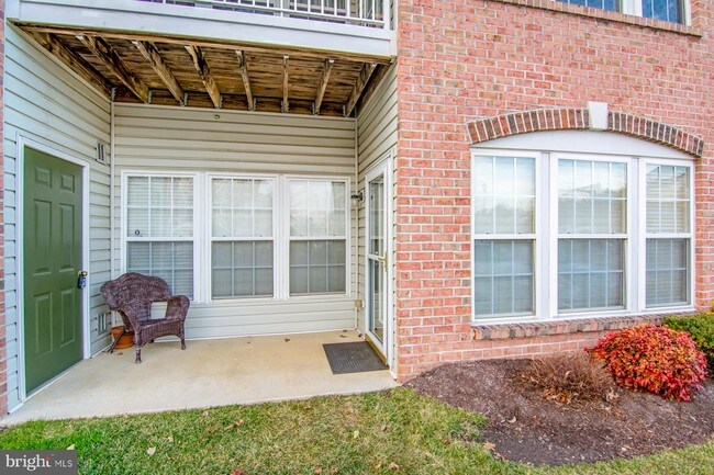 Building Photo - 4502 Dunton Terrace