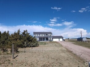 Building Photo - 8203 Stagecoach Rd