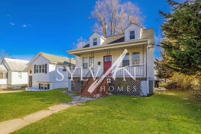 Building Photo - Enjoy living the good life in this 4 bedro...