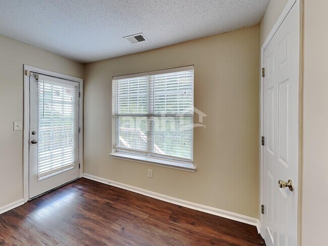 Foto del edificio - 2901 Horseshoe Bend Rd SW