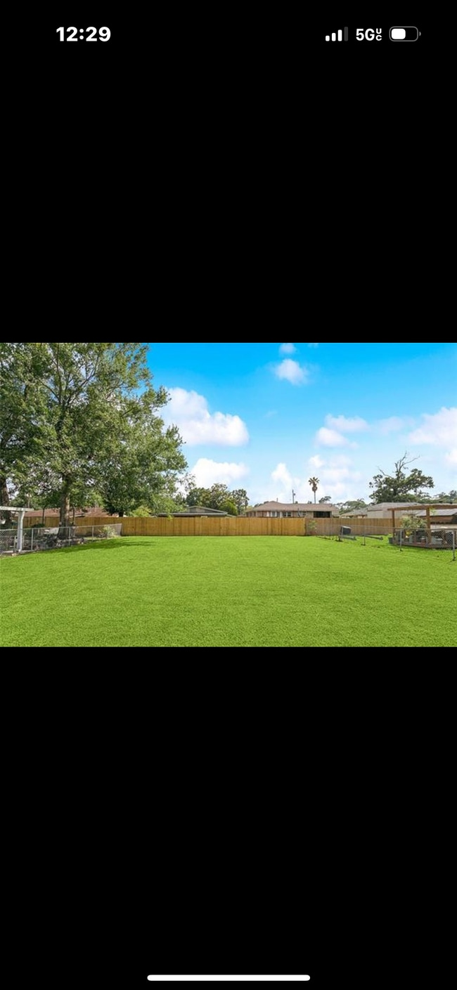 Foto del edificio - 347 Olive Dr