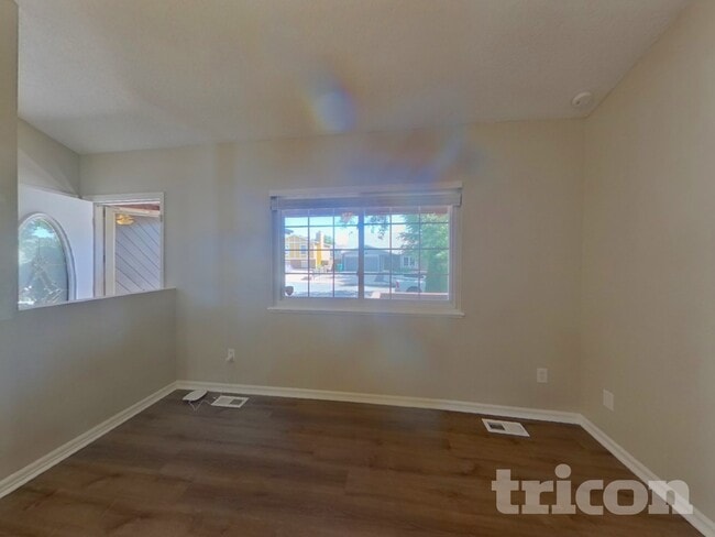 Foto del edificio - 3340 Bridgewater Dr