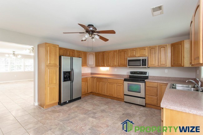 Foto del edificio - 8208 Diamond Point Rd