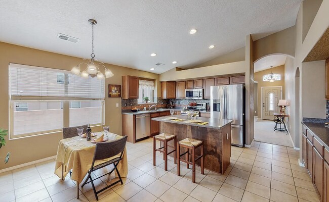 Foto del edificio - 1106 Blue Sage Rd NE