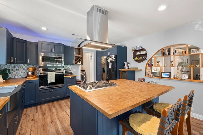 Foto del edificio - 4636 Panorama Dr