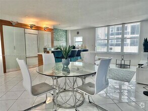 Building Photo - 4747 Collins Ave