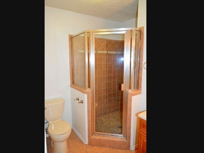 Foto del edificio - 4513 NE Highlander Cir