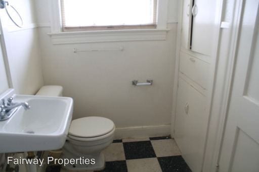 Building Photo - 912 W 22nd 1/2 St