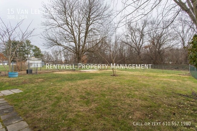 Photo - 15 Van Leer Ave House