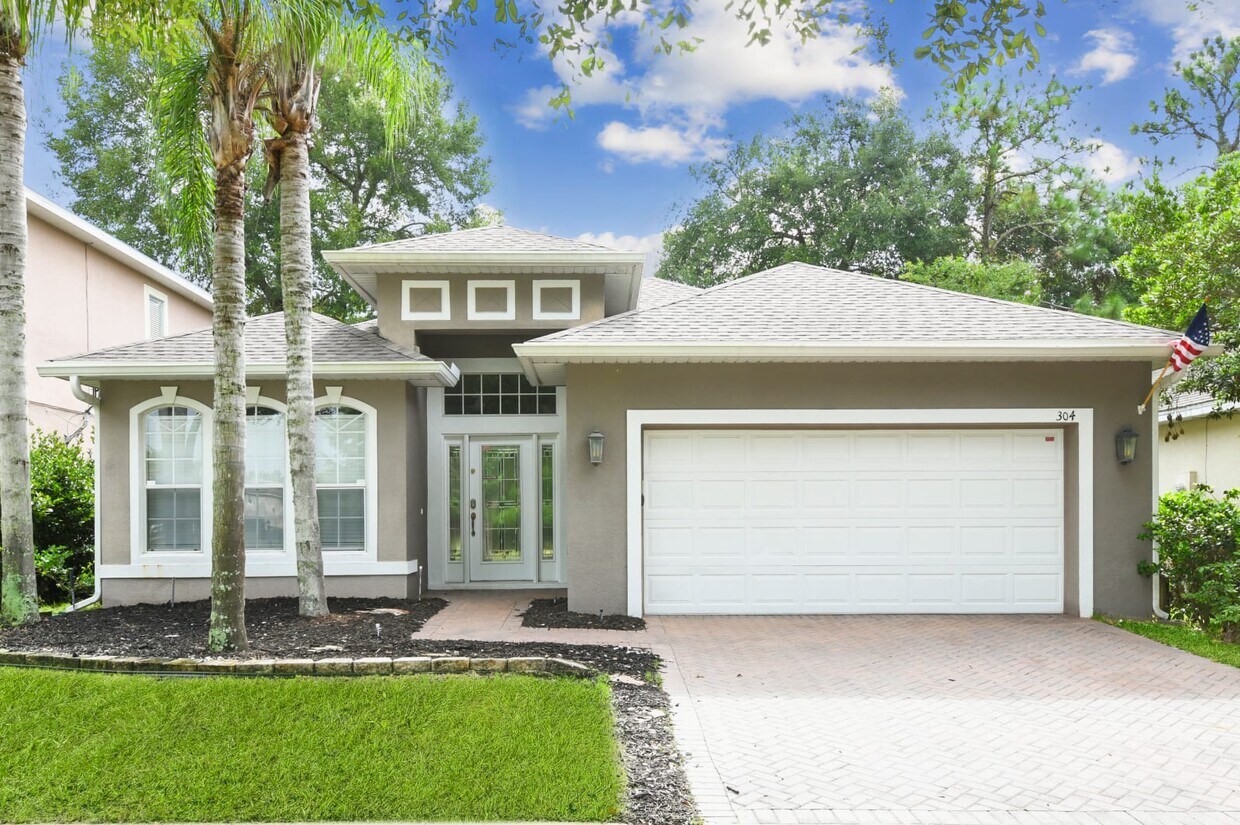 Primary Photo - 304 Churchill Downs Blvd