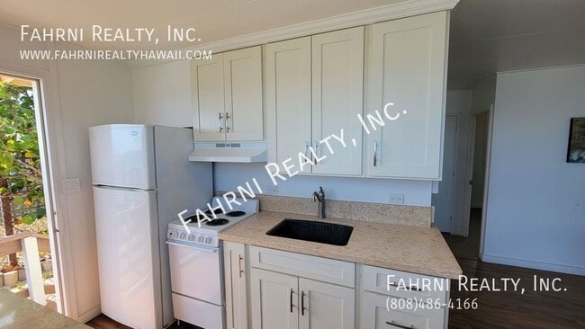 Building Photo - 91-501 Ewa Beach Rd.-#C