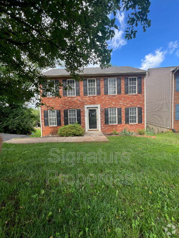 Building Photo - 4812 Nelms Ln NE