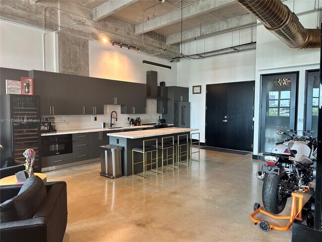 Building Photo - 1749 NE Miami Ct